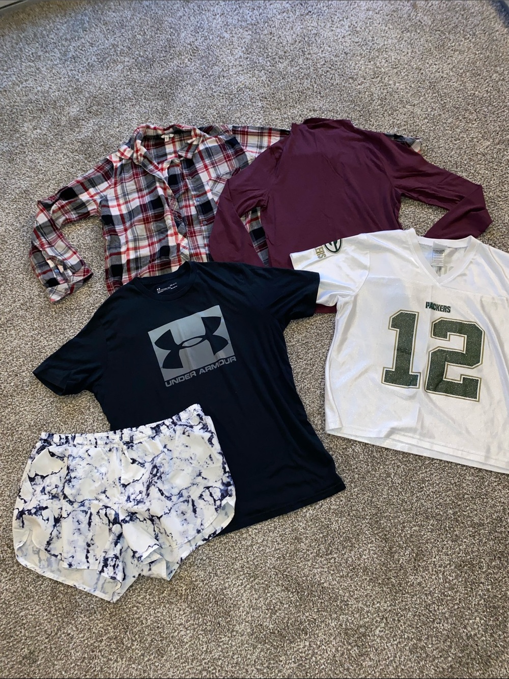 🖤 Women's Size Large Bundle Set of 5 Shirts & Shorts